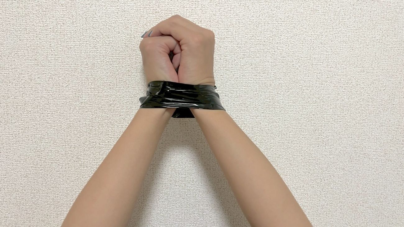 簡単拘束グッズ（ガムテープ）